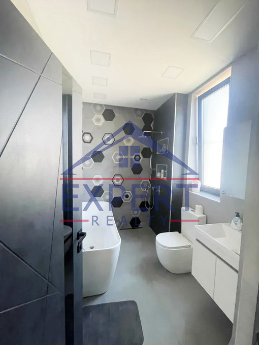 ԱՎԱՆ, ՄՀԵՐ ՄԿՐՏՉՅԱՆ ԹԱՂԱՄԱՍ, 4 ՍԵՆՅԱԿ