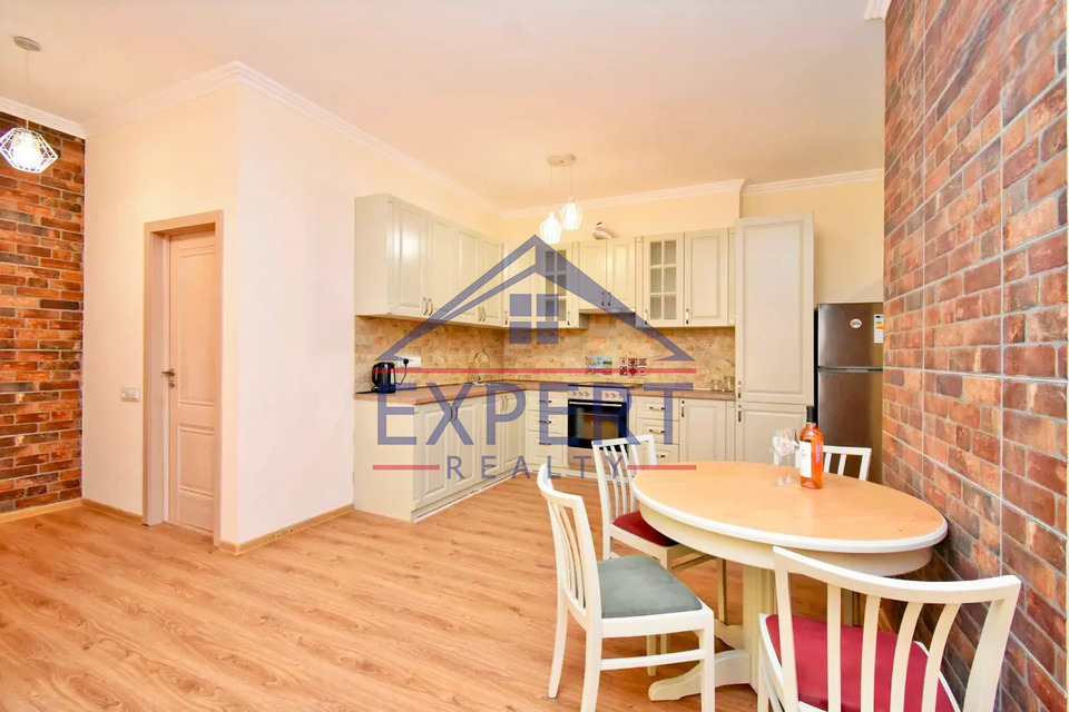 ԿԵՆՏՈՐՆ, ԱՄԻՐՅԱՆ ՓՈՂՈՑ, 2 ՍԵՆՅԱԿ