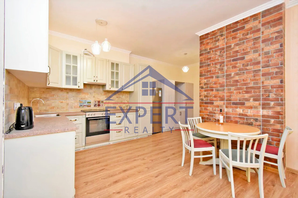 ԿԵՆՏՈՐՆ, ԱՄԻՐՅԱՆ ՓՈՂՈՑ, 2 ՍԵՆՅԱԿ