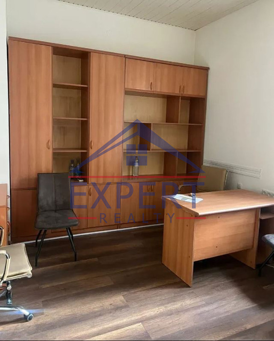 ԿԵՆՏՐՈՆ,ՆԱԼԲԱՆԴՅԱՆ ՓՈՂՈՑ , 80 քմ