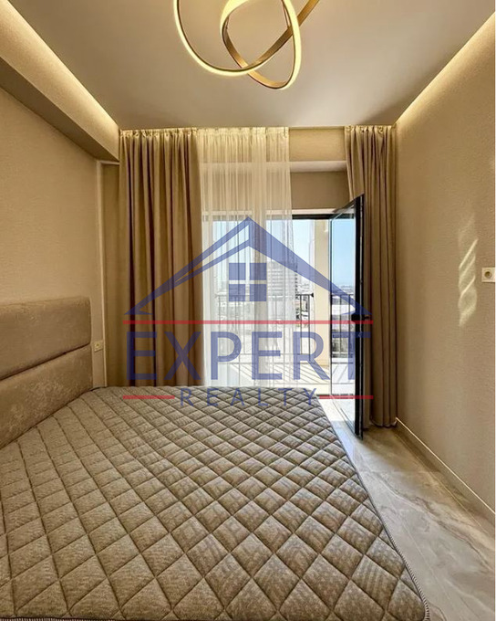 ԱՐԱԲԿԻՐ, ԿՈՄԻՏԱՍԻ ՊՈՂՈՏԱ, 3 ՍԵՆՅԱԿ