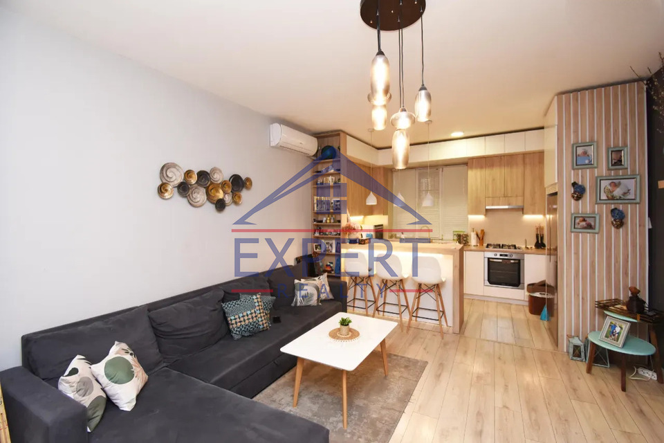 ԱՐԱԲԿԻՐ, ԵՐԶՆԿՅԱՆ ՓՈՂՈՑ, 3 ՍԵՆՅԱԿ