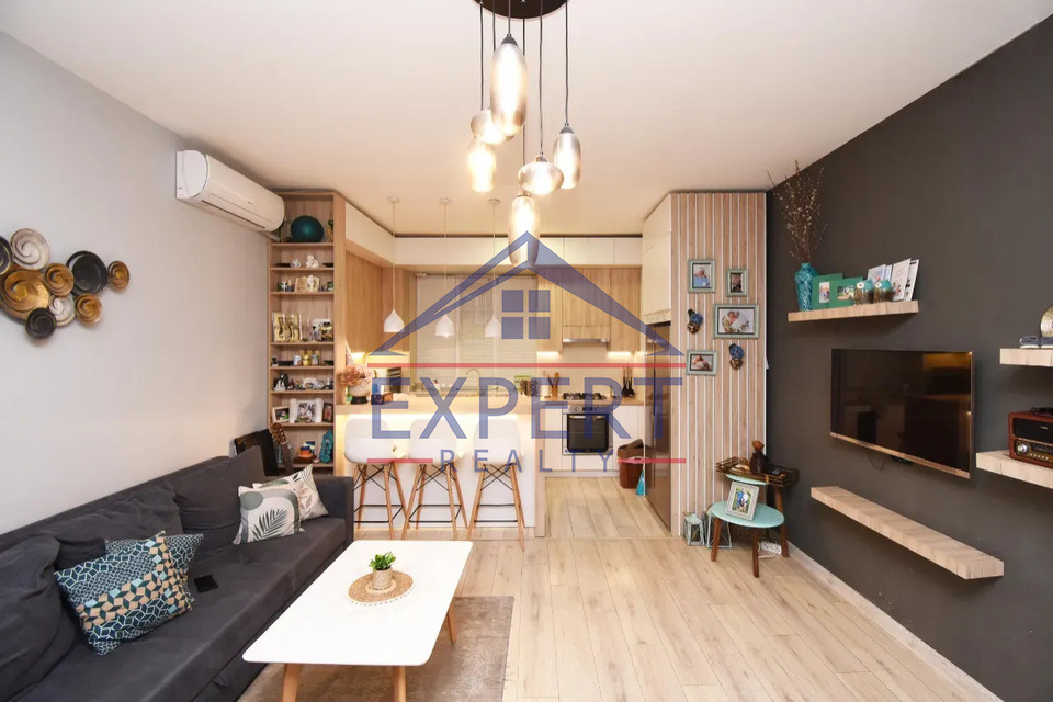 ԱՐԱԲԿԻՐ, ԵՐԶՆԿՅԱՆ ՓՈՂՈՑ, 3 ՍԵՆՅԱԿ