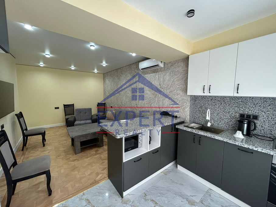 ԿԵՆՏՐՈՆ,ՉԱՐԵՆՑԻ ՓՈՂՈՑ 3 ՍԵՆՅԱԿ