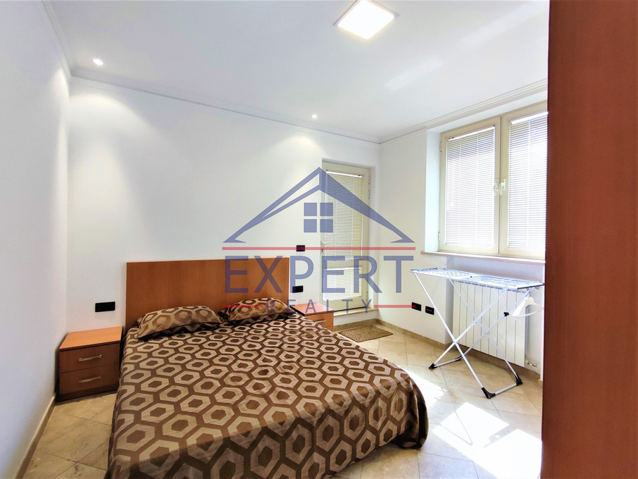 ԿԵՆՏՐՈՆ, ԽՈՐԵՆԱՑՈՒ ՓՈՂՈՑ, 5 ՍԵՆՅԱԿ