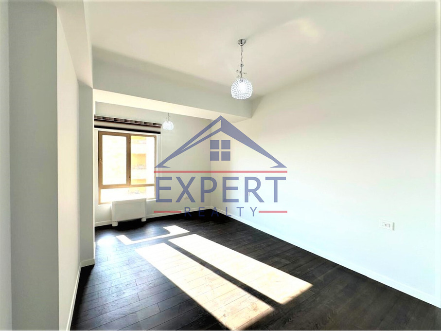 ԿԵՆՏՐՈՆ, ԼԵՈՅԻ ՓՈՂՈՑ, 5 ՍԵՆՅԱԿ