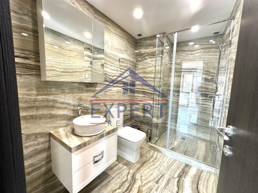 ԿԵՆՏՐՈՆ, ԼԵՈՅԻ ՓՈՂՈՑ, 5 ՍԵՆՅԱԿ