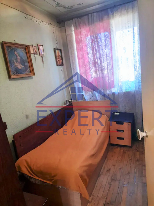 ՇԵՆԳԱՎԻԹ, ՖՐՈՒՆԶԵԻ ՓՈՂՈՑ, 4 ՍԵՆՅԱԿ