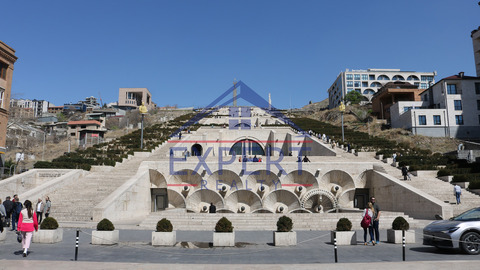 ԿԵՆՏՐՈՆ, ԹԱՄԱՆՅԱՆ ՓՈՂՈՑ, 3 ՍԵՆՅԱԿ