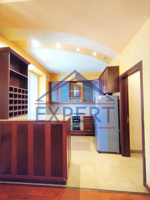 ԱՋԱՓՆՅԱԿ, ՀԱԼԱԲՅԱՆ ՓՈՂՈՑ, 4 ՍԵՆՅԱԿ