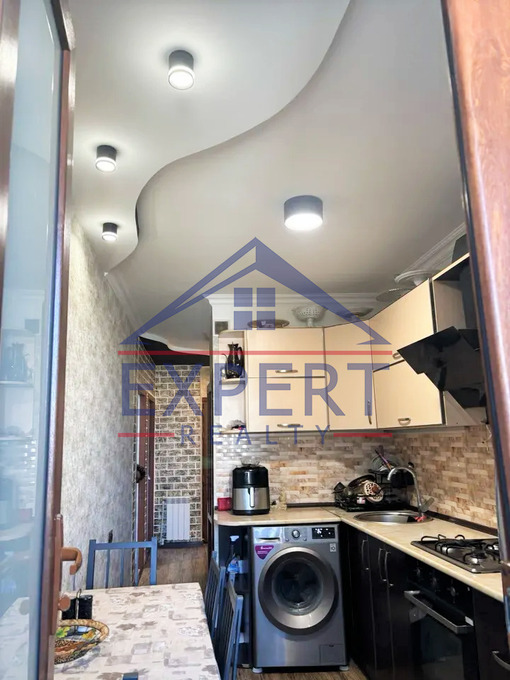 ՇԵՆԳԱՎԻԹ, ԵՂԻՇԵ ԹԱԴԵՎՈՍՅԱՆ ՓՈՂՈՑ, 4 ՍԵՆՅԱԿ