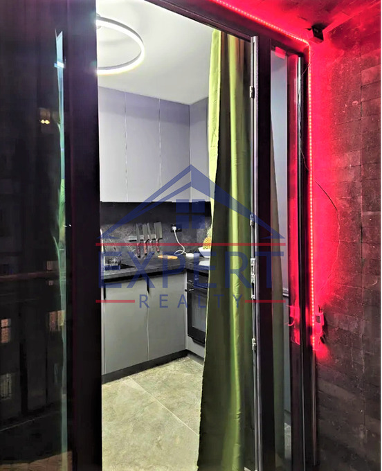 ԱՐԱԲԿԻՐ, ՎԻԿՏՈՐ ՀԱՄԲԱՐՁՈՒՄՅԱՆ, 2 ՍԵՆՅԱԿ