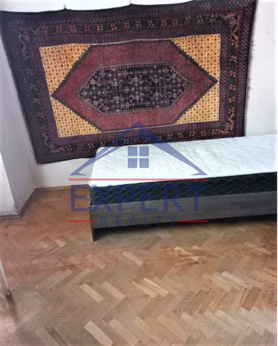 ԴԱՎԹԱՇԵՆ, 1 ԹԱՂԱՄԱՍ, 3 ՍԵՆՅԱԿ