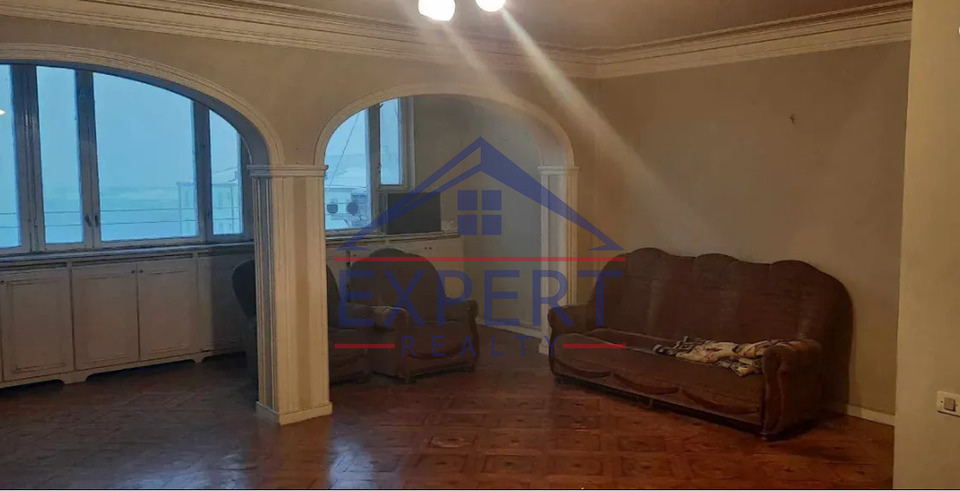 ՔԱՆԱՔԵՌ ԶԵՅԹՈՒՆ, ԼԵՓՍԻՈՒՍԻ Փ․, 4 ՍԵՆՅԱԿ