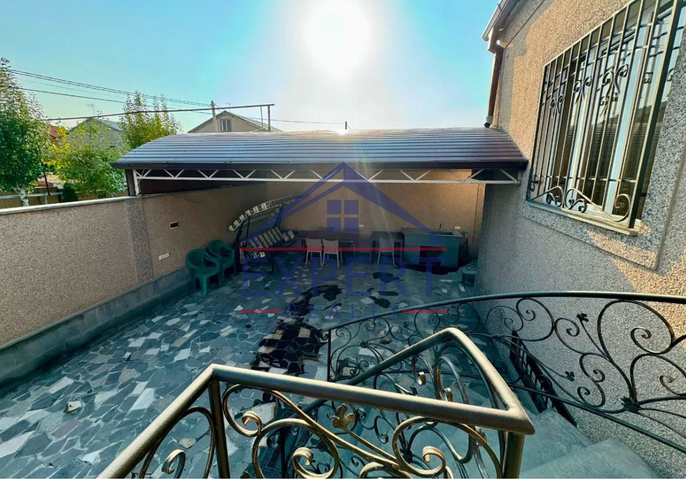 ԱՋԱՓՆՅԱԿ  5 ՍԵՆՅԱԿ