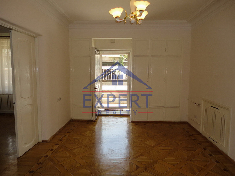 ԱՐԱԲԿԻՐ,ՍԵՊՈՒՀԻ ՓՈՂՈՑ  8+ ՍԵՆՅԱԿ