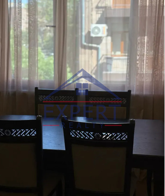 ԱՐԱԲԿԻՐ, ՕՐԲԵԼԻ ՓՈՂՈՑ, 3 ՍԵՆՅԱԿ