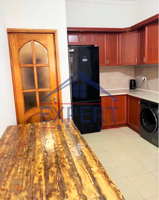 ԱՎԱՆ, ՀՐԱՉՅԱ ԱՃԱՌՅԱՆ ՓՈՂՈՑ, 4 ՍԵՆՅԱԿ