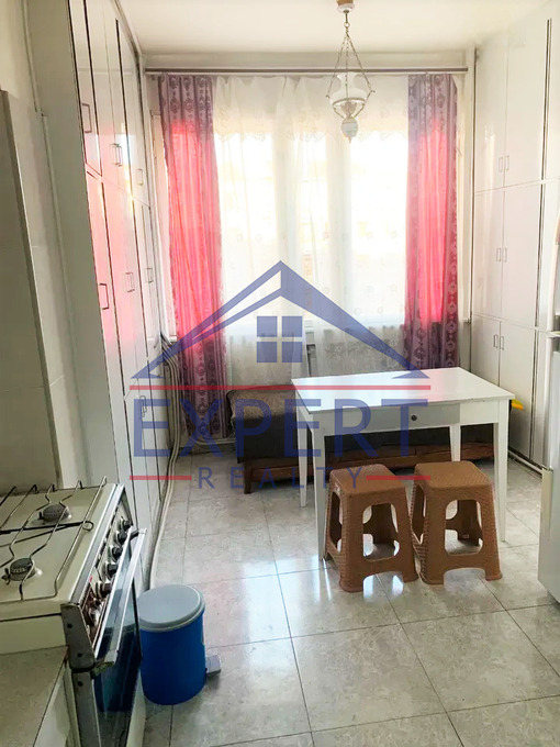 ՇԵՆԳԱՎԻԹ, ՖՐՈՒՆԶԵԻ ՓՈՂՈՑ, 3 ՍԵՆՅԱԿ