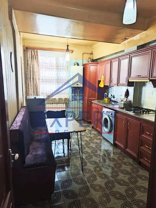 ՇԵՆԳԱՎԻԹ, ՖՐՈՒՆԶԵԻ ՓՈՂՈՑ, 3 ՍԵՆՅԱԿ