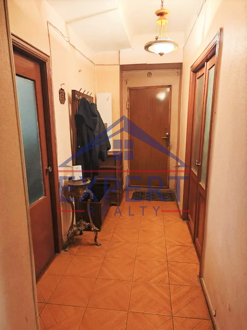 ՇԵՆԳԱՎԻԹ, ՖՐՈՒՆԶԵԻ ՓՈՂՈՑ, 3 ՍԵՆՅԱԿ