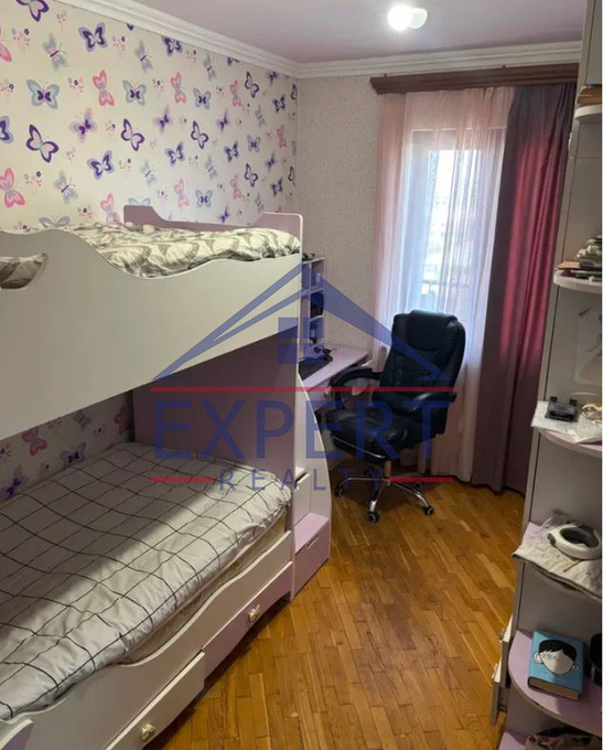 ՇԵՆԳԱՎԻԹ ՄԱՆԱՆԴՅԱՆ   ՓՈՂՈՑ  3 ՍԵՆՅԱԿ