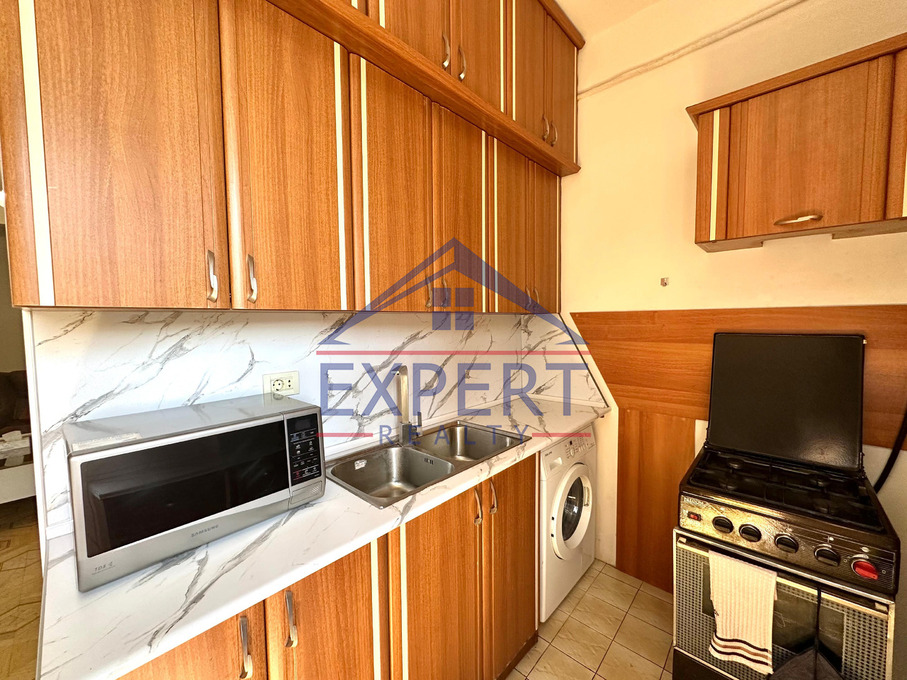 ԿԵՆՏՐՈՆ, ՎԱՐԴԱՆԱՆՑ ՓՈՂՈՑ, 3 ՍԵՆՅԱԿ