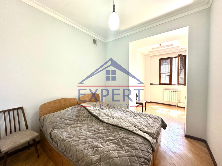 ԿԵՆՏՐՈՆ, ՎԱՐԴԱՆԱՆՑ ՓՈՂՈՑ, 3 ՍԵՆՅԱԿ