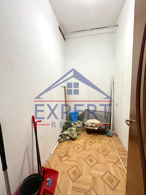 ԿԵՆՏՐՈՆ, ՎԱՐԴԱՆԱՆՑ ՓՈՂՈՑ, 3 ՍԵՆՅԱԿ