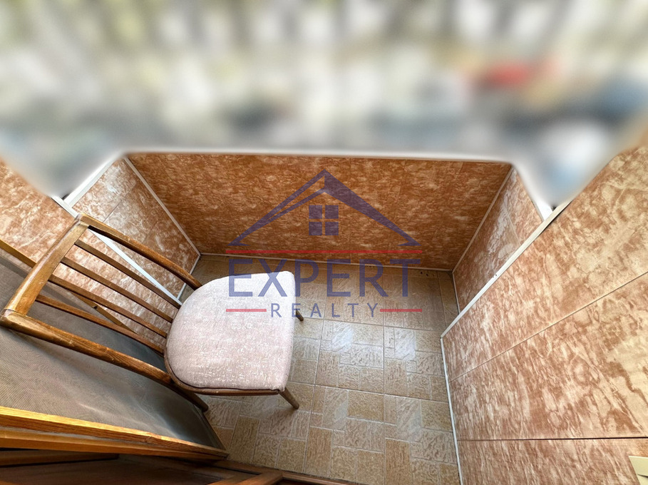 ԿԵՆՏՐՈՆ, ՎԱՐԴԱՆԱՆՑ ՓՈՂՈՑ, 3 ՍԵՆՅԱԿ