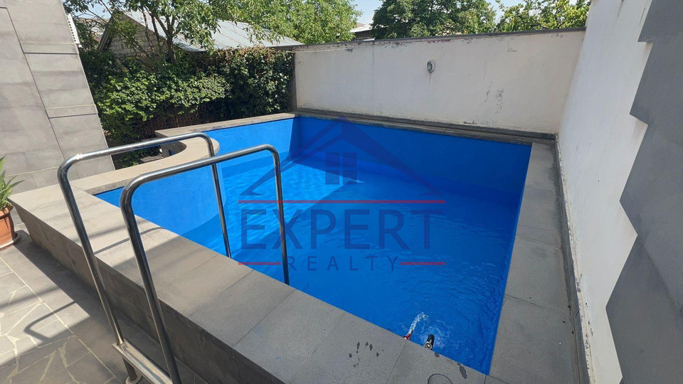 ՆՈՐՔ ՄԱՐԱՇ, ԱՐՄԵՆԱԿ ԱՐՄԵՆԱԿՅԱՆ ՓՈՂՈՑ  6 ՍԵՆՅԱԿ