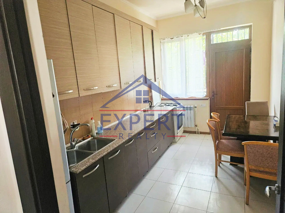 ԱՎԱՆ, ՊԱՐՈՒՅՐ ՍԵՎԱԿ ԹԱՂԱՄԱՍ, 5 ՍԵՆՅԱԿ