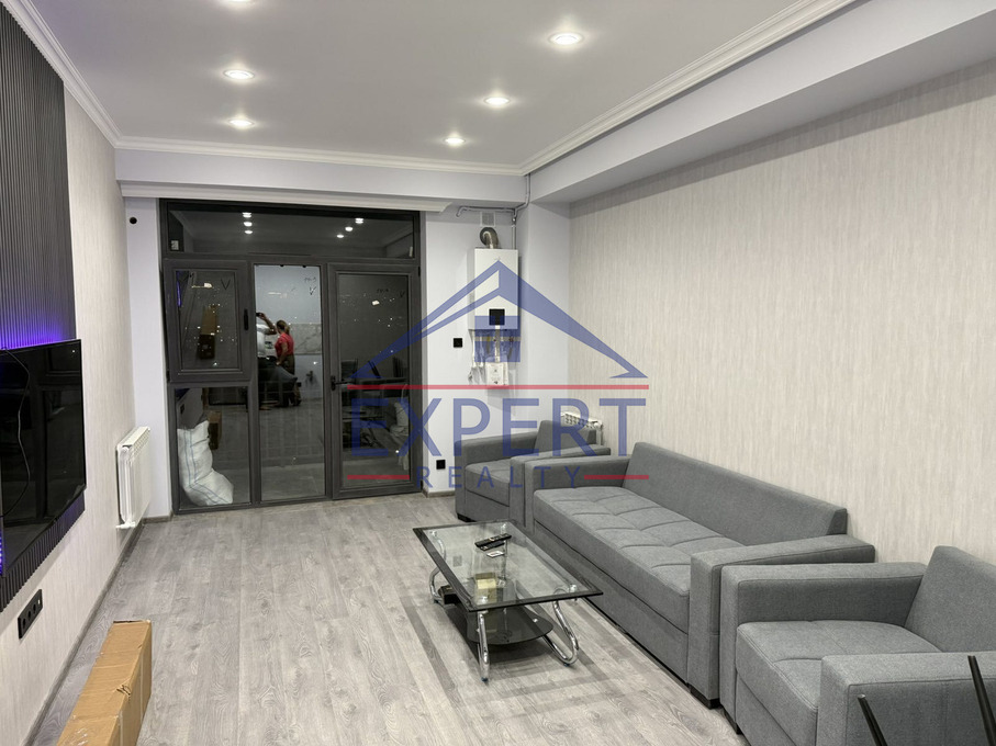 ԱՋԱՓՆՅԱԿ, ՀԱԼԱԲՅԱՆ ՓՈՂՈՑ, 2 ՍԵՆՅԱԿ