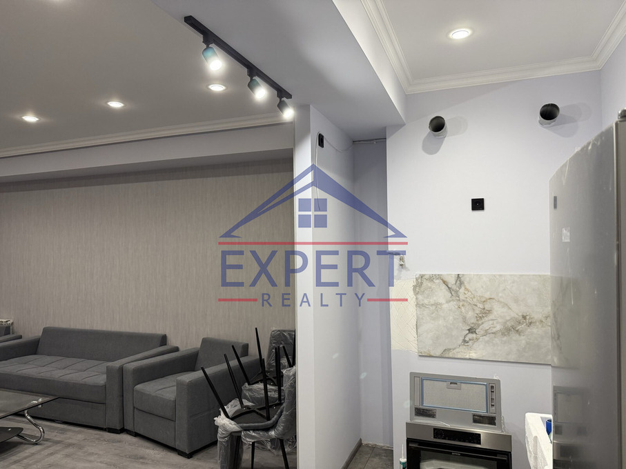 ԱՋԱՓՆՅԱԿ, ՀԱԼԱԲՅԱՆ ՓՈՂՈՑ, 2 ՍԵՆՅԱԿ