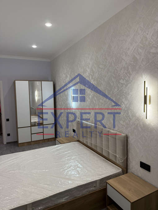 ԱՋԱՓՆՅԱԿ, ՀԱԼԱԲՅԱՆ ՓՈՂՈՑ, 2 ՍԵՆՅԱԿ