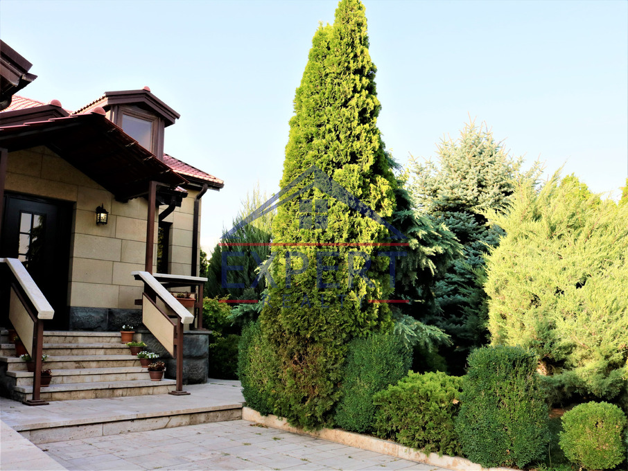 ՎԱՀԱԳՆԻ ԹԱՂԱՄԱՍ, 3 ՀԱՐԿ, 7 ՍԵՆՅԱԿ