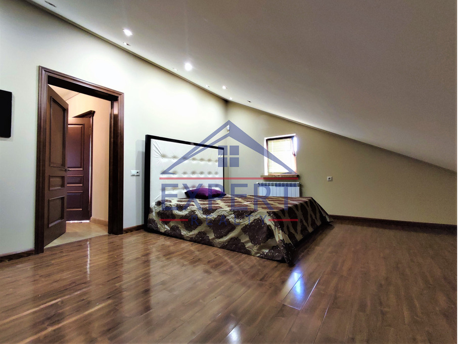 ՎԱՀԱԳՆԻ ԹԱՂԱՄԱՍ, 3 ՀԱՐԿ, 7 ՍԵՆՅԱԿ