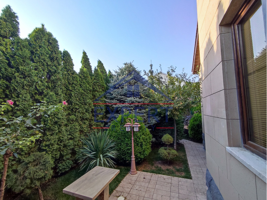 ՎԱՀԱԳՆԻ ԹԱՂԱՄԱՍ, 3 ՀԱՐԿ, 7 ՍԵՆՅԱԿ