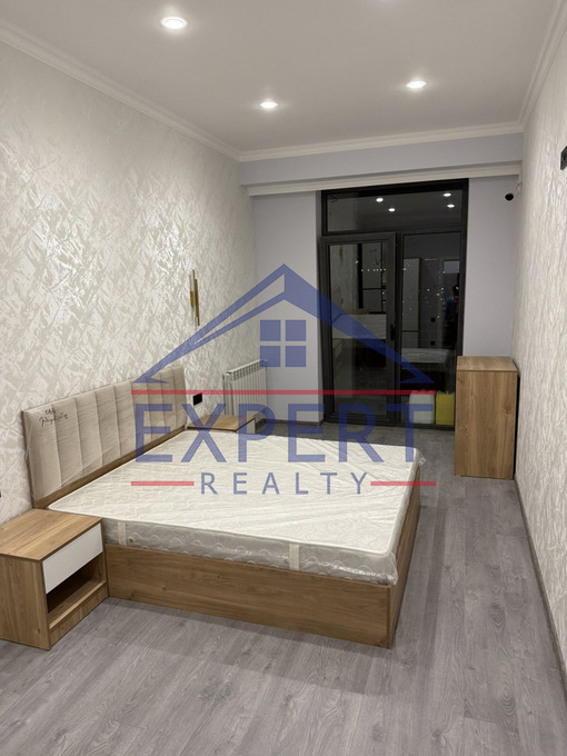 ԱՋԱՓՆՅԱԿ, ՀԱԼԱԲՅԱՆ ՓՈՂՈՑ, 2 ՍԵՆՅԱԿ