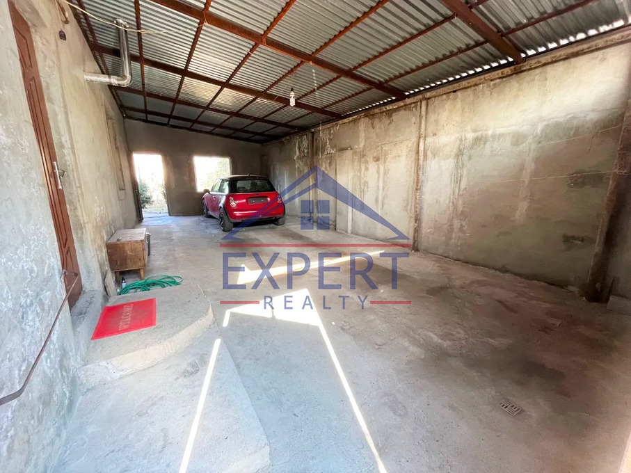 ԴԱՎԹԱՇԵՆ, 9-ՐԴ ՓՈՂՈՑ, 3 ՍԵՆՅԱԿ