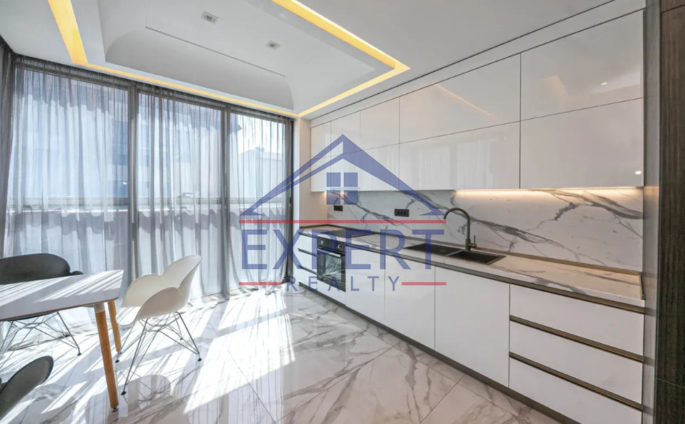 ԿԵՆՏՐՈՆ, ԾԻԾԵՌՆԱԿԱԲԵՐԴԻ ԽՃՈՒՂԻ 3 ՍԵՆՅԱԿ