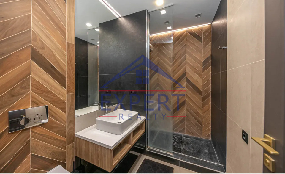 ԿԵՆՏՐՈՆ, ԾԻԾԵՌՆԱԿԱԲԵՐԴԻ ԽՃՈՒՂԻ 3 ՍԵՆՅԱԿ