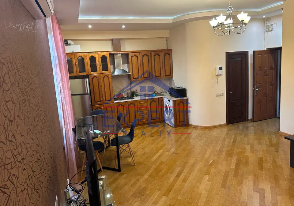 ԿԵՆՏՐՈՆ, ՄԱՇՏՈՑԻ ՊՈՂՈՏԱ, 2 ՍԵՆՅԱԿ