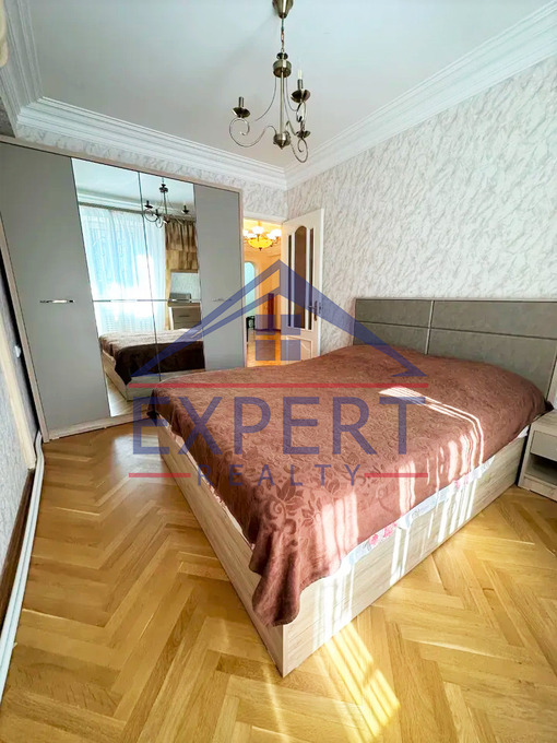 ԿԵՆՏՐՈՆ, ՄԱՇՏՈՑԻ ՊՈՂՈՏԱ, 3 ՍԵՆՅԱԿ
