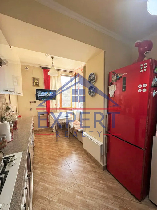 ԿԵՆՏՐՈՆ, ԱԹԵՆՔԻ ՓՈՂՈՑ, 1 ՍԵՆՅԱԿ