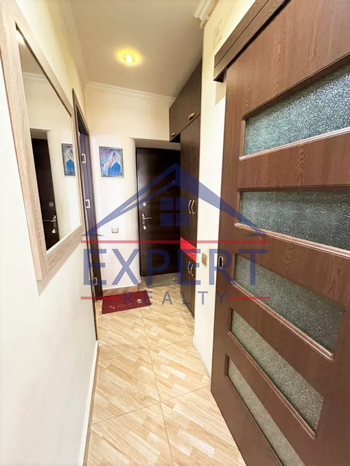 ԿԵՆՏՐՈՆ, ԱԹԵՆՔԻ ՓՈՂՈՑ, 1 ՍԵՆՅԱԿ