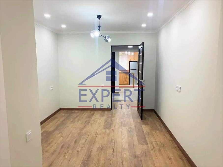 ԱՐԱԲԿԻՐ, ՎԱՀՐԱՄ ՓԱՓԱԶՅԱՆ ՓՈՂՈՑ, 3 ՍԵՆՅԱԿ