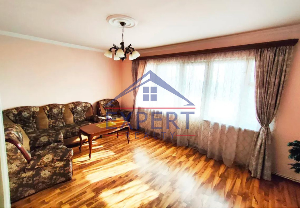 ԿԵՆՏՐՈՆ, ԵՐՎԱՆԴ ՔՈՉԱՐ  3 ՍԵՆՅԱԿ