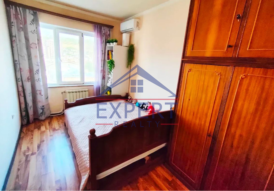 ԿԵՆՏՐՈՆ, ԵՐՎԱՆԴ ՔՈՉԱՐ  3 ՍԵՆՅԱԿ