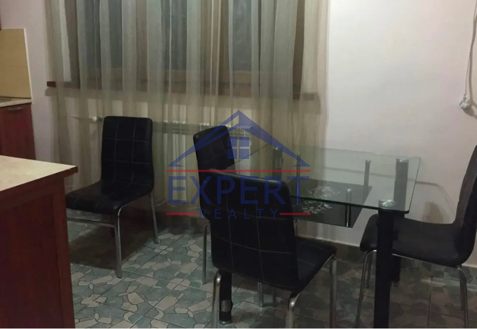 ԿԵՆՏՐՈՆ, ԱՄԻՐՅԱՆ ՓՈՂՈՑ, 2 ՍԵՆՅԱԿ